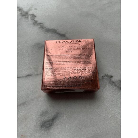 Revolution Flawless Foils Solo Metallic Eyeshadow Rival - Picture 2 of 2